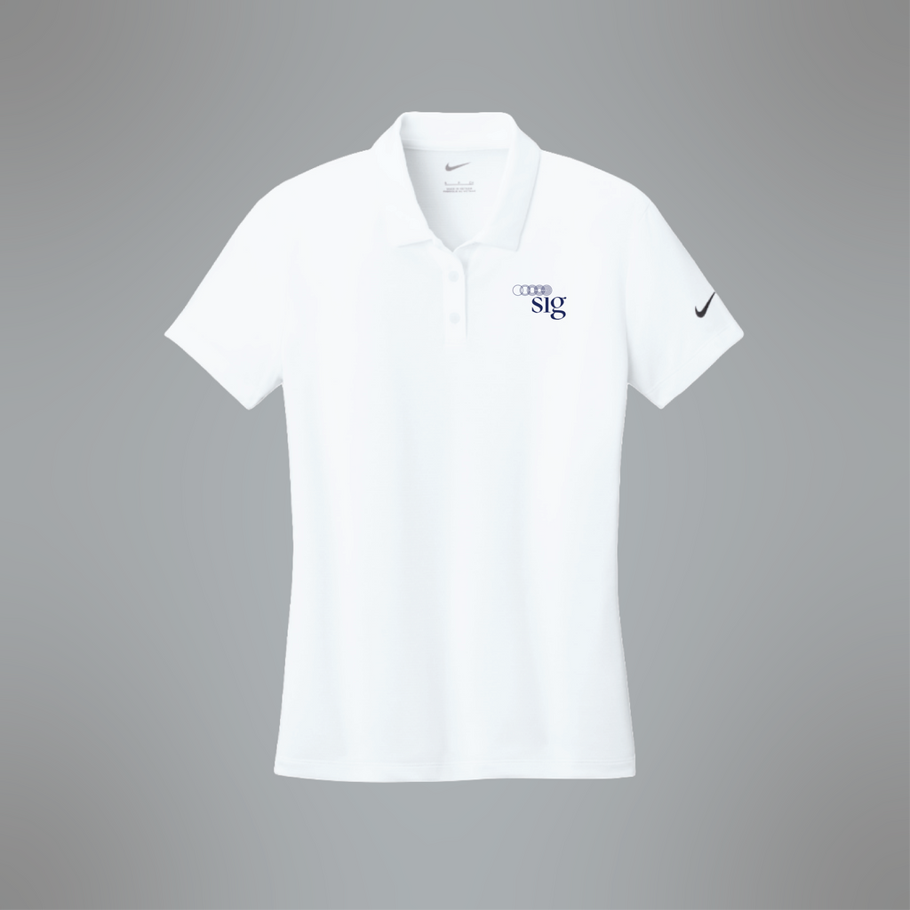 Nike Women's Dry Essential Solid Polo